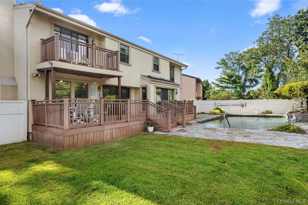 Backyard, Exterior, Pool