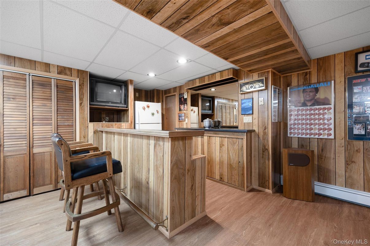 Interior, Recessed Lighting, Wooden Ceilings, Wood Texture Flooring, Wooden Walls