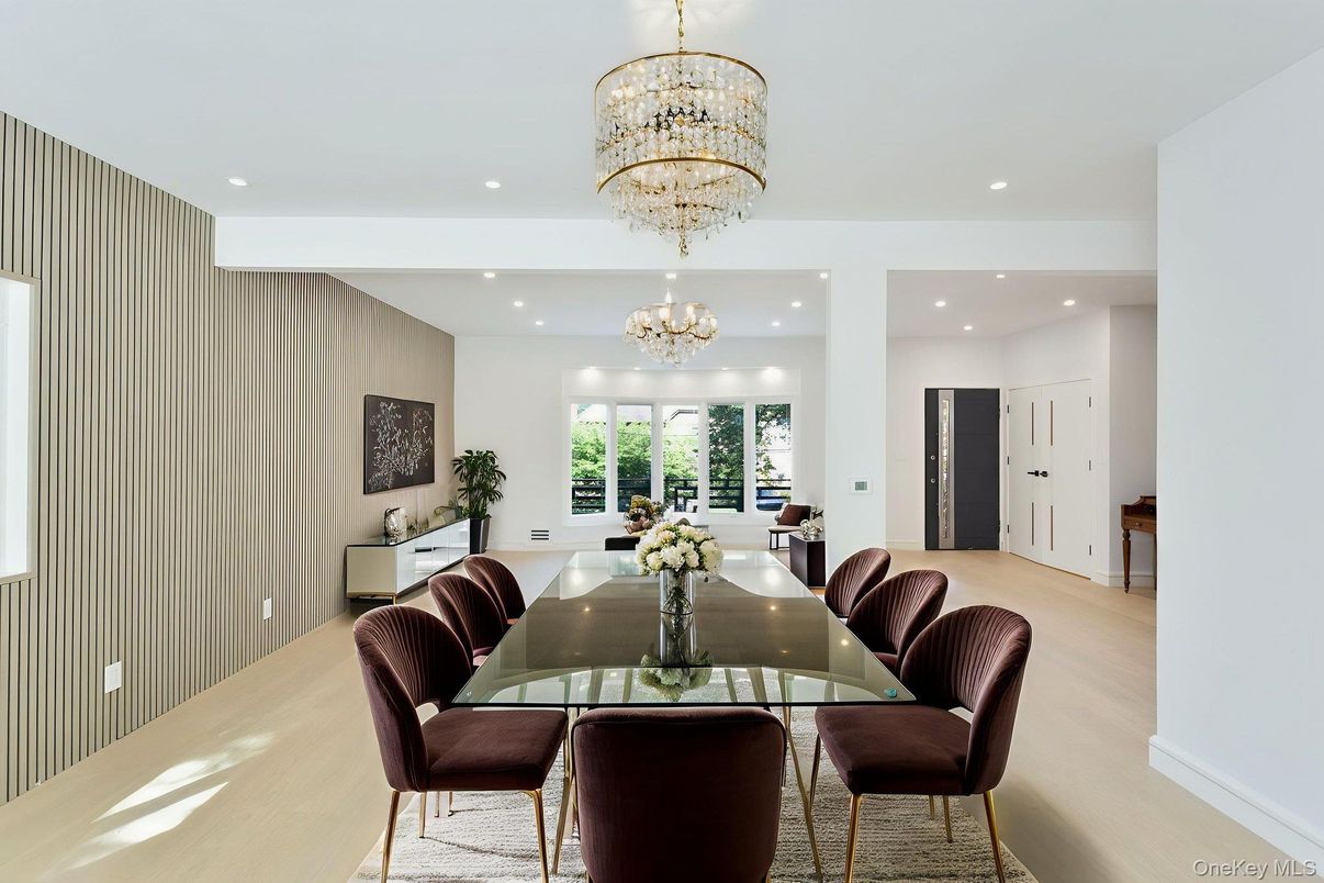 Chandelier, Dining room, Interior, Recessed Lighting, Wood Texture Flooring