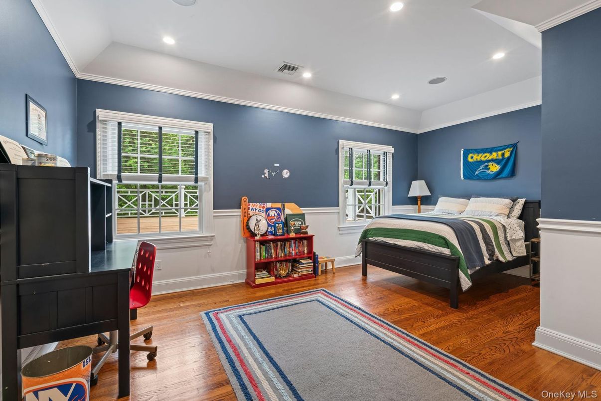 Bedroom, Home Office, Interior, Recessed Lighting, Wood Texture Flooring