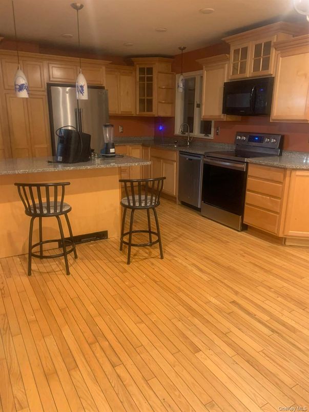 Interior, Kitchen, Pendant Lights, Wood Texture Flooring