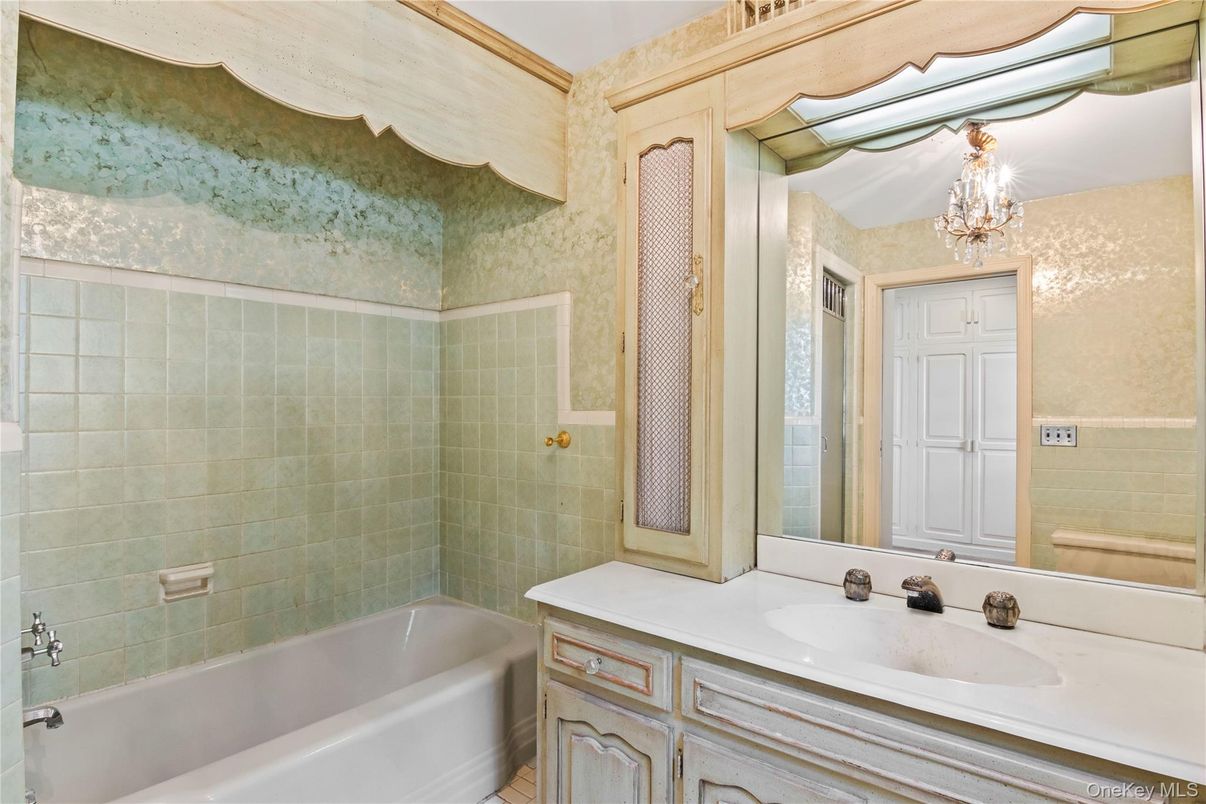 Bathroom, Chandelier, Interior