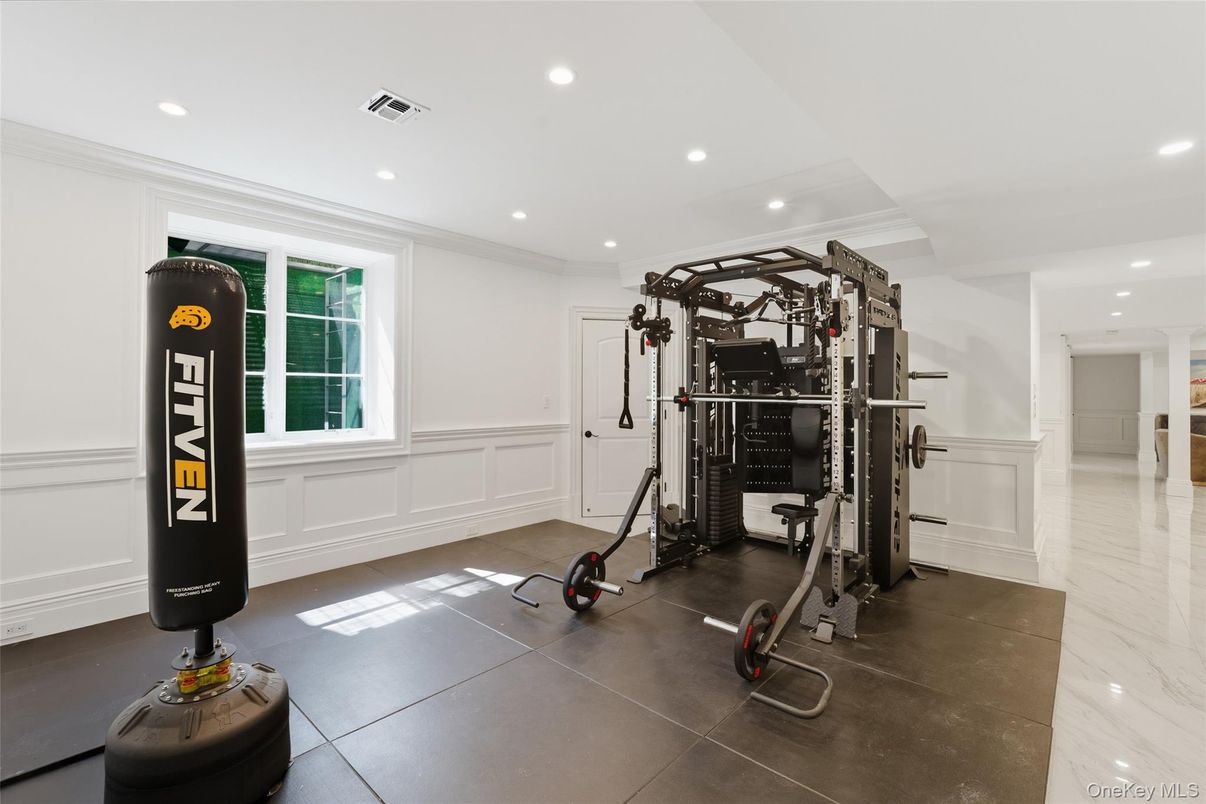 Fitness Equipment, Interior, Recessed Lighting