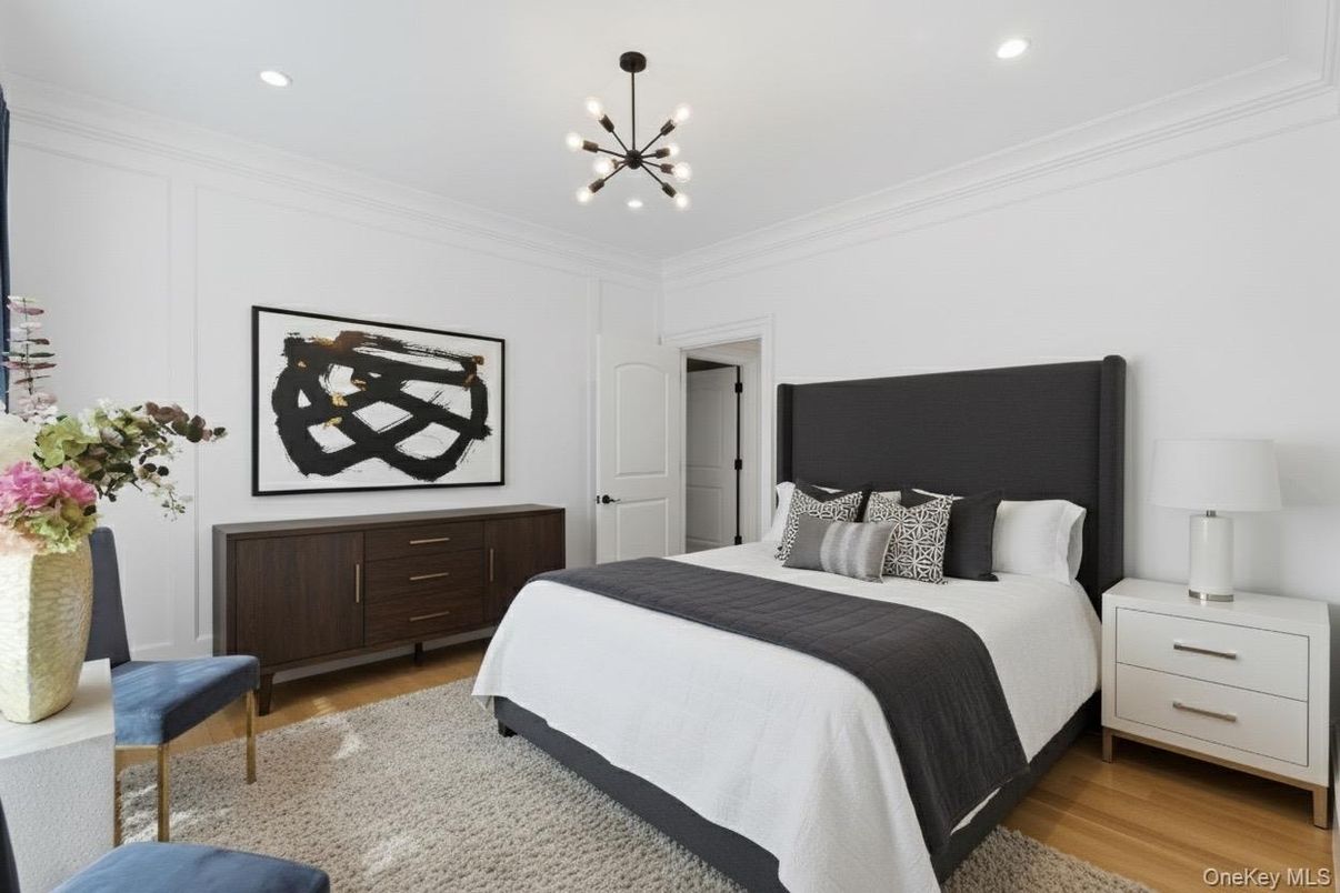 Bedroom, Interior, Pendant Lights, Recessed Lighting, Wood Texture Flooring