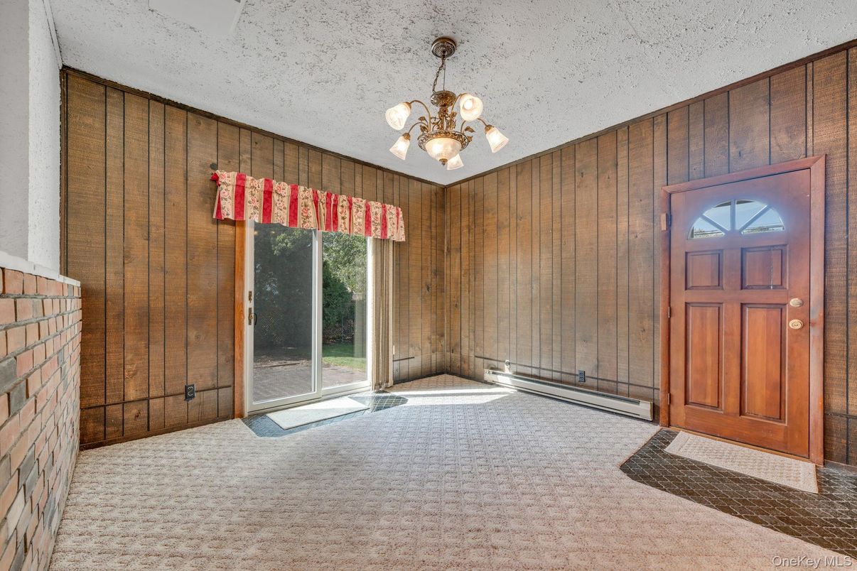 Chandelier, Empty room, Interior, Wooden Walls