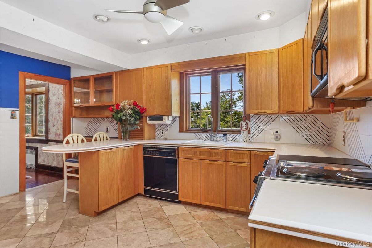 Dining room, Interior, Kitchen, Recessed Lighting
