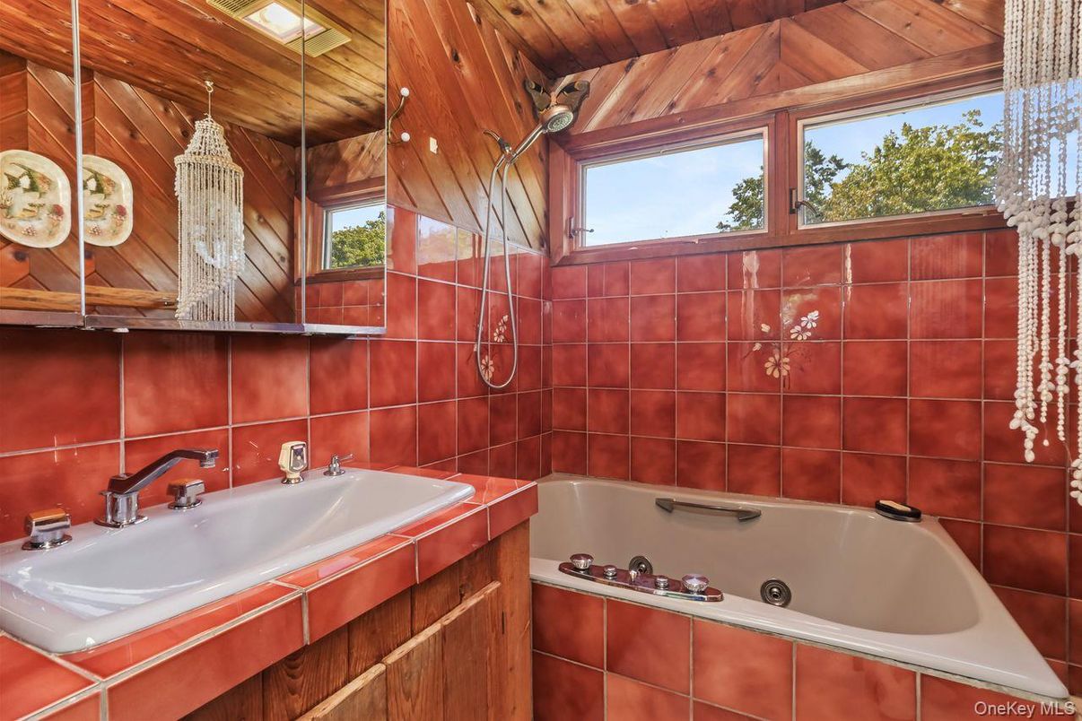 Bathroom, Interior, Wooden Ceilings, Wooden Walls