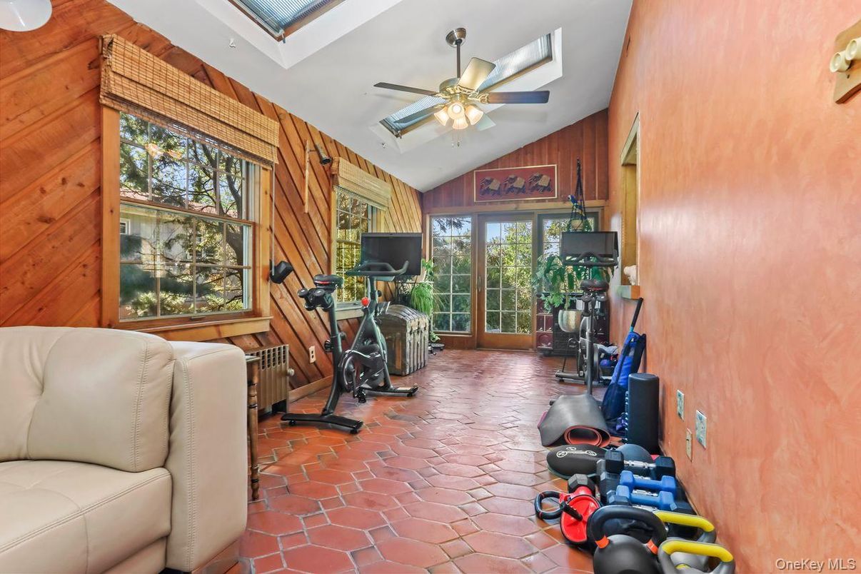 Fitness Equipment, Interior, Wooden Walls