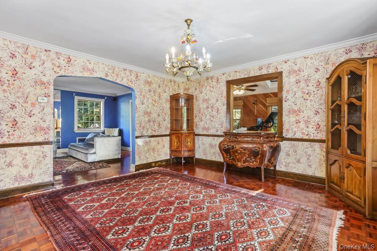 Chandelier, Interior, Wood Texture Flooring