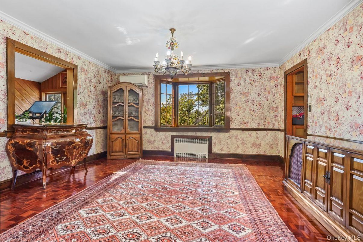 Chandelier, Interior, Wood Texture Flooring