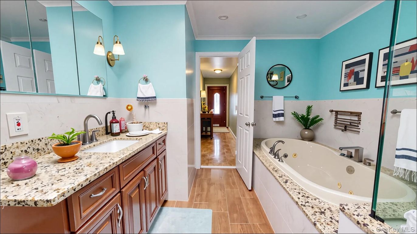 Bathroom, Interior, Wood Texture Flooring