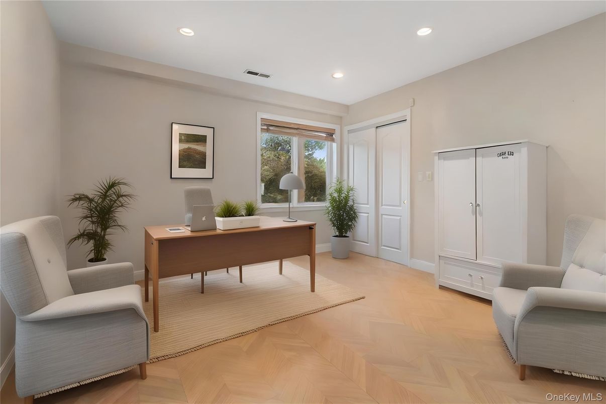 Home Office, Interior, Recessed Lighting, Wood Texture Flooring