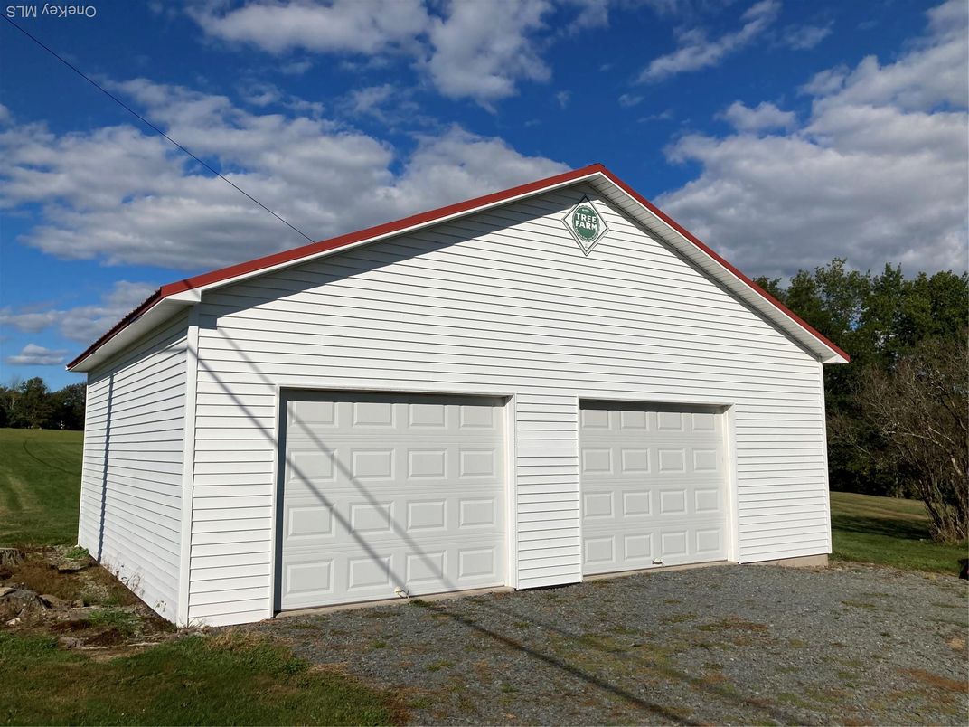 Detached Garage, Exterior