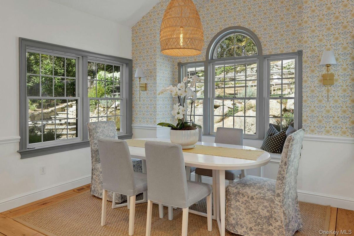 Dining room, Interior, Wood Texture Flooring