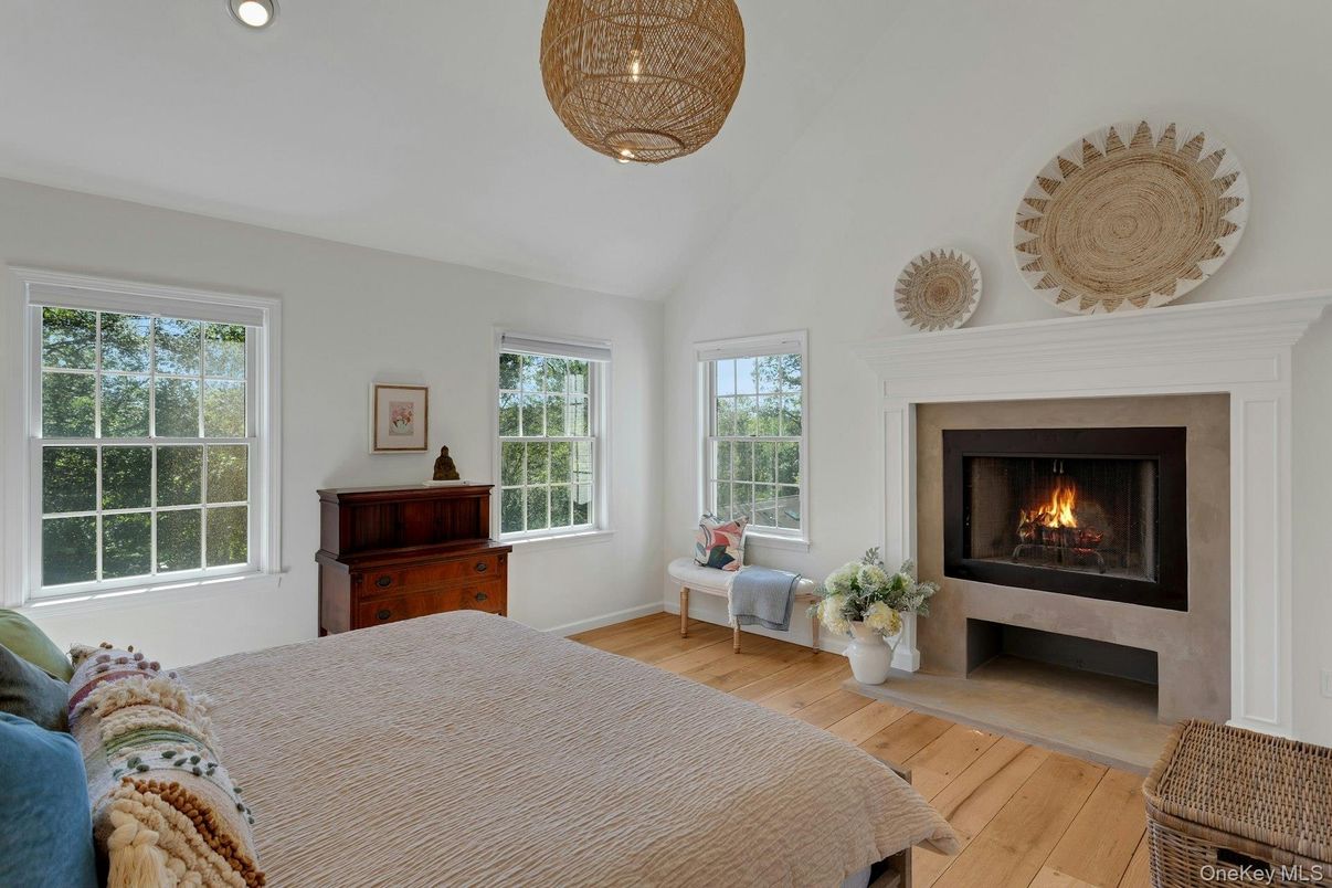 Bedroom, Fireplace, Interior, Recessed Lighting, Wood Texture Flooring