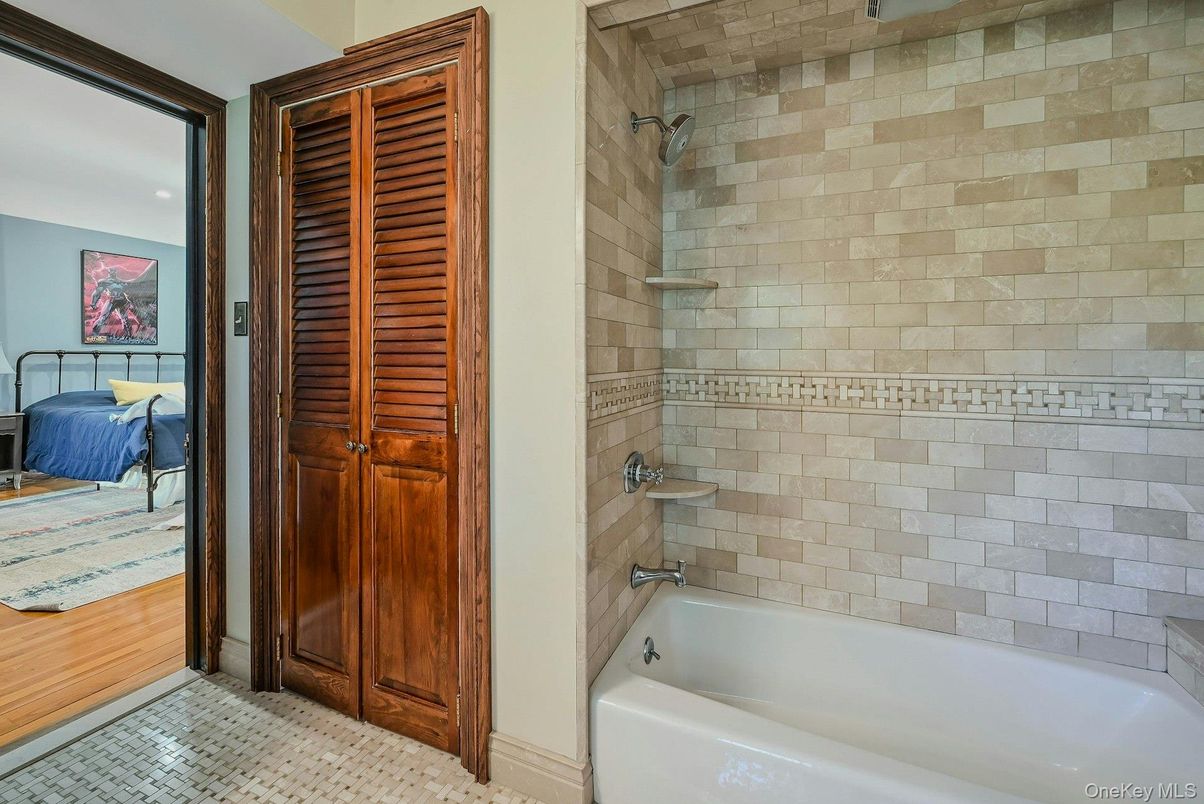 Bathroom, Interior, Stone Walls