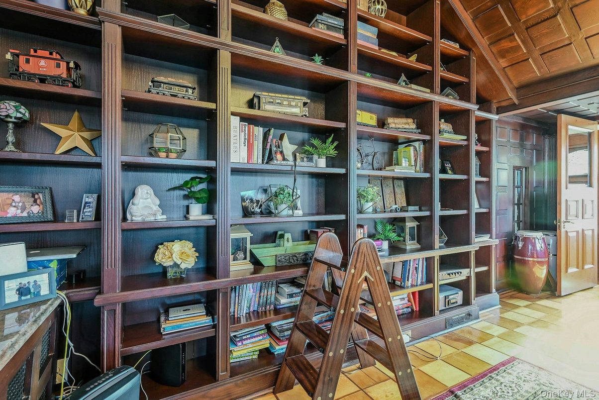 Home Office, Interior, Wooden Ceilings
