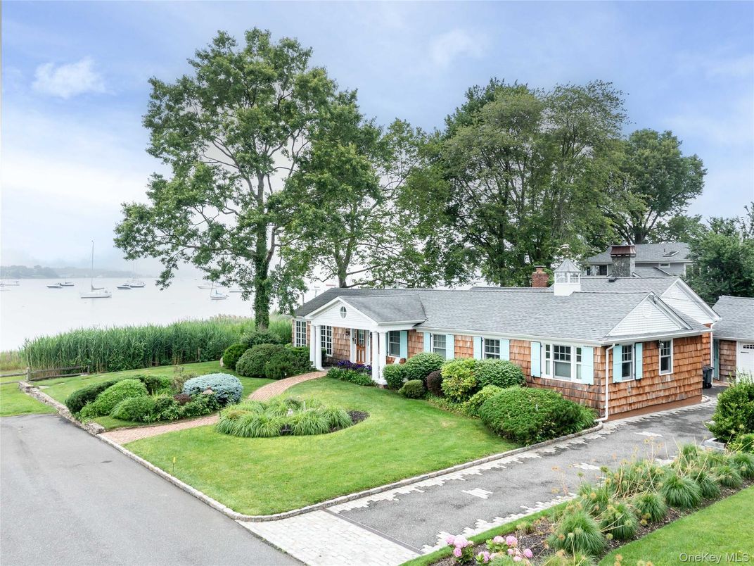 Attached, Exterior, Facade, Brick Facade, Cape Cod