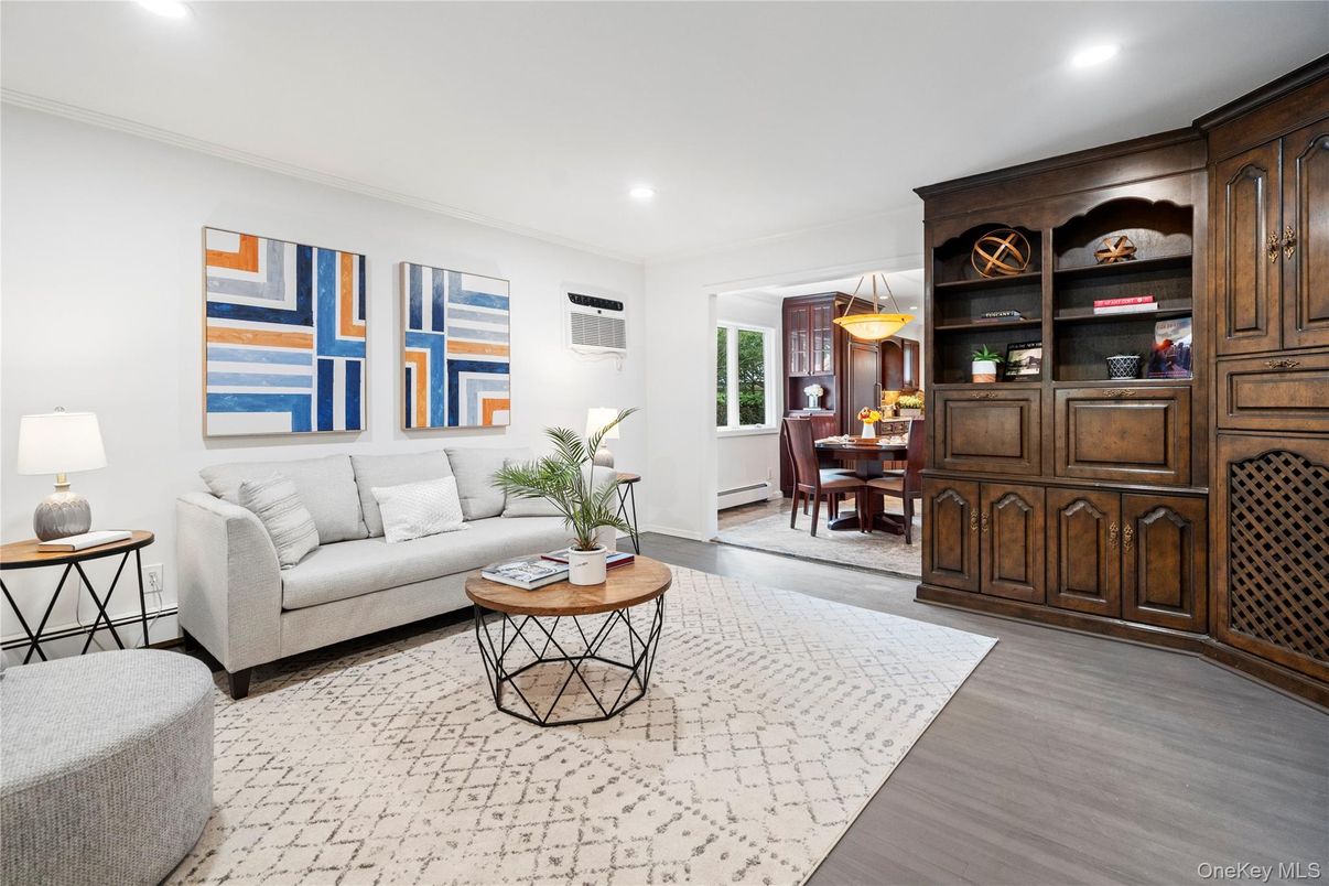 Dining room, Interior, Living room, Recessed Lighting, Wood Texture Flooring
