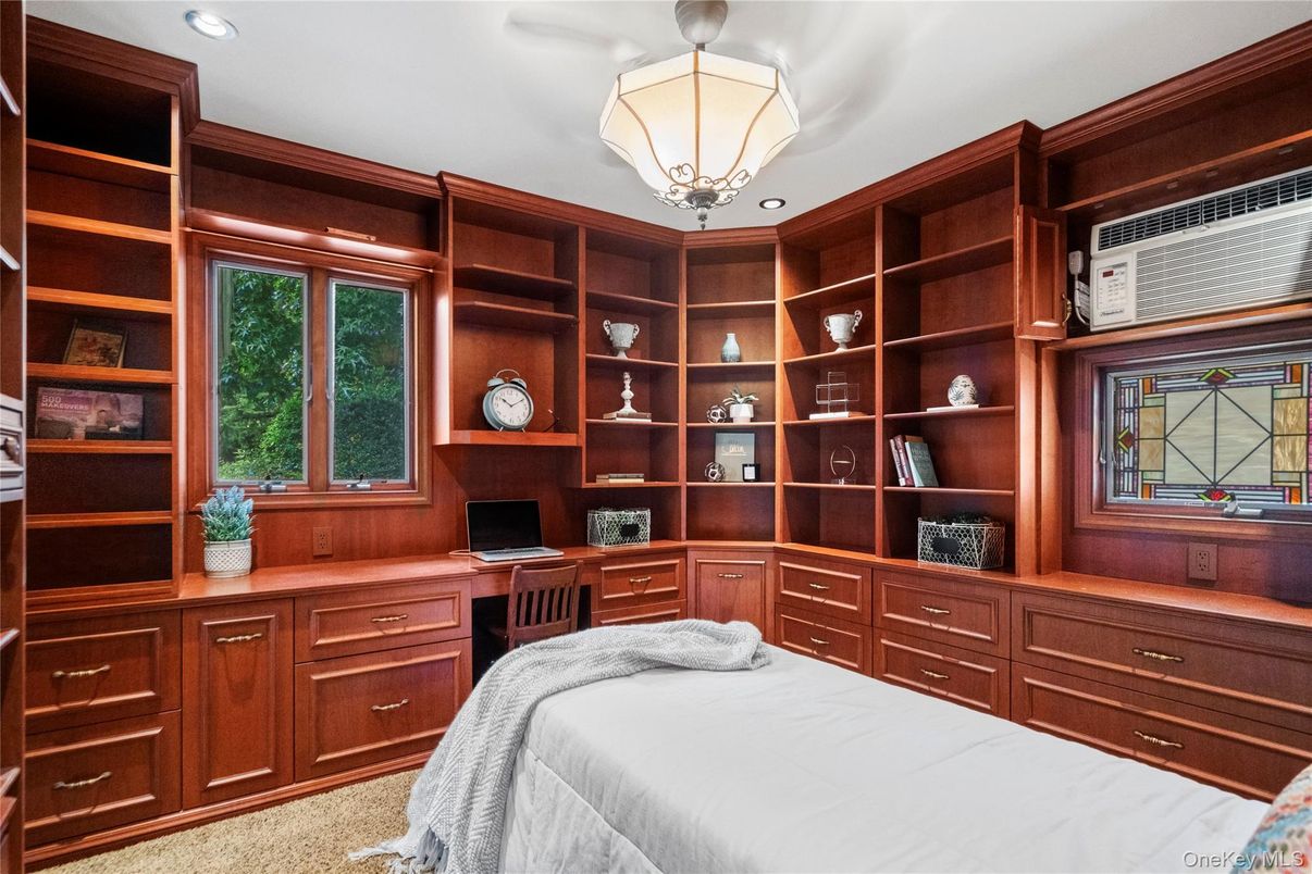 Bedroom, Home Office, Interior, Pendant Lights, Recessed Lighting