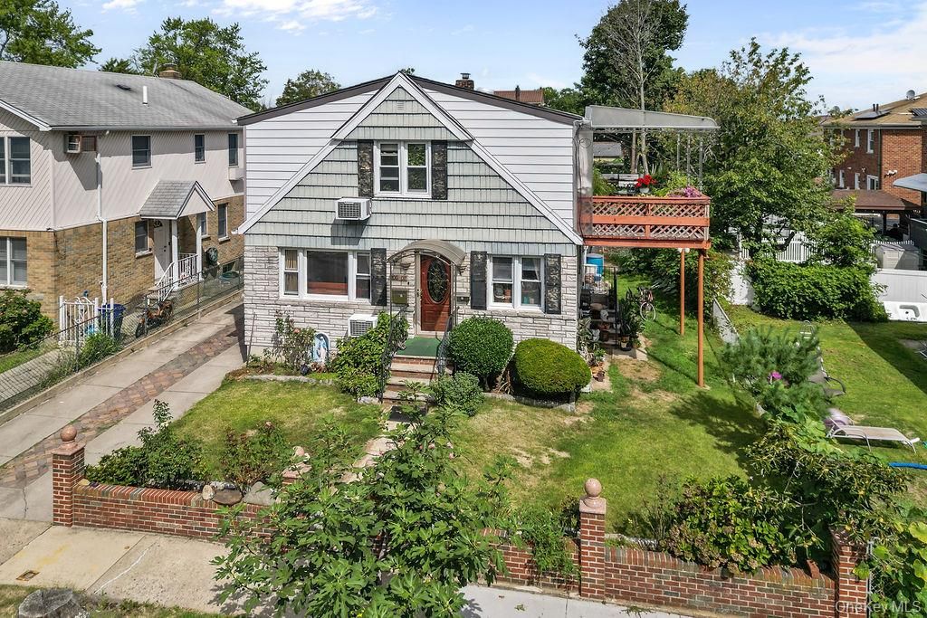 Exterior, Facade, Brick Facade, Tudor Revival