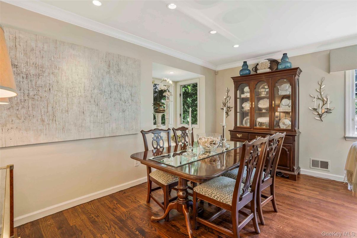 Dining room, Interior, Recessed Lighting, Wood Texture Flooring