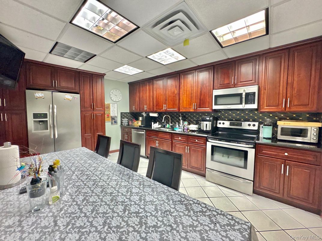 Interior, Kitchen, Stainless Steel Appliances