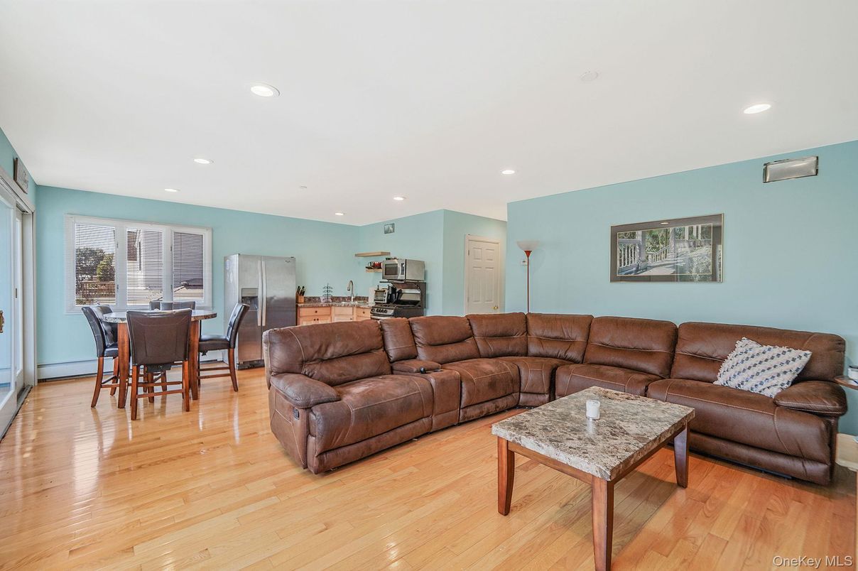 Dining room, Interior, Living room, Recessed Lighting, Wood Texture Flooring