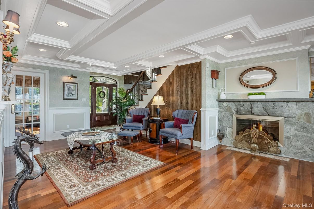 Fireplace, Interior, Living room, Recessed Lighting, Wood Texture Flooring