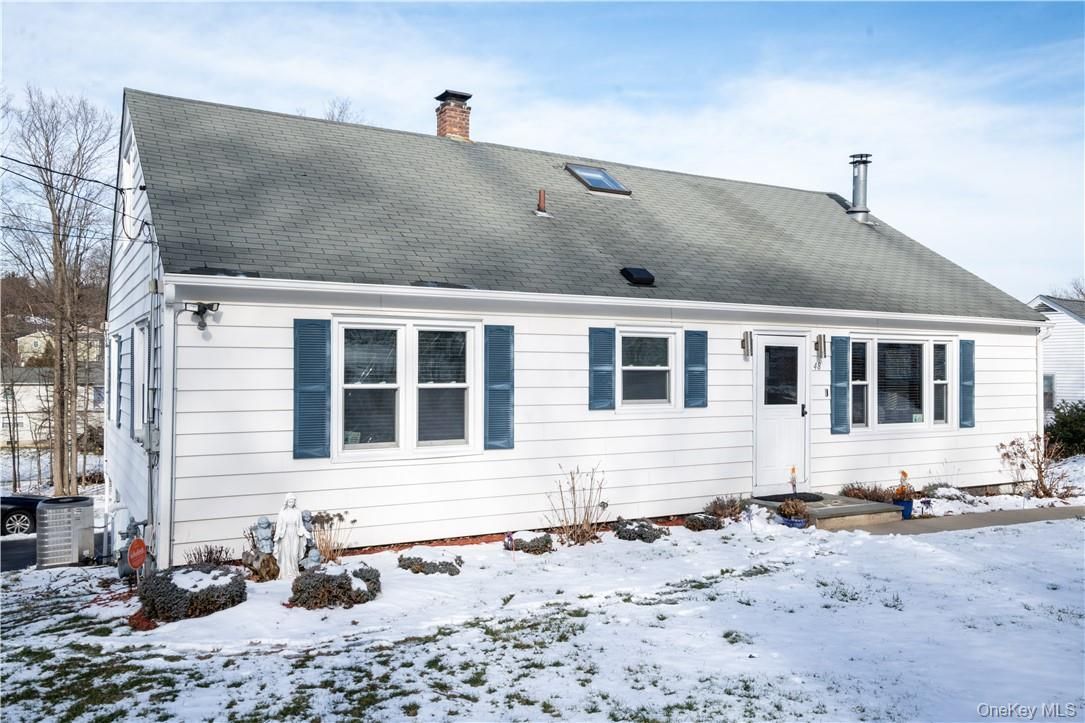 Exterior, Facade, Cape Cod