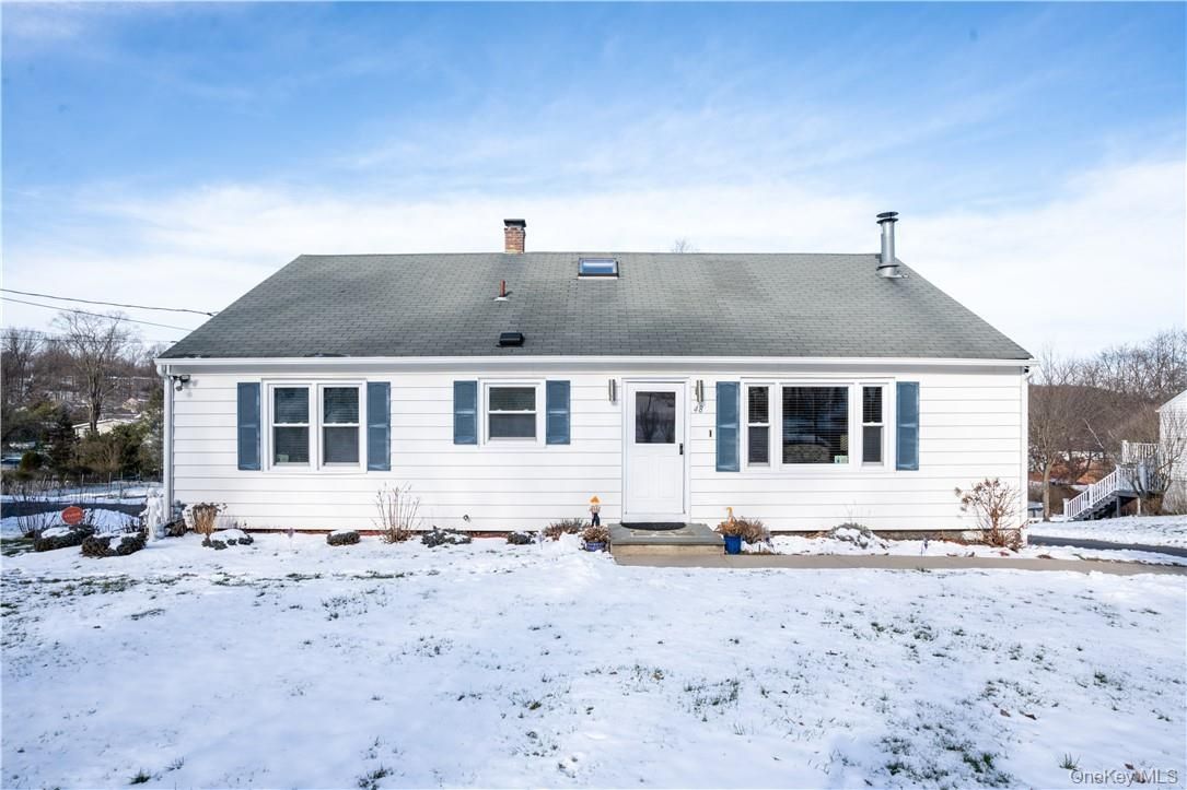 Exterior, Facade, Cape Cod