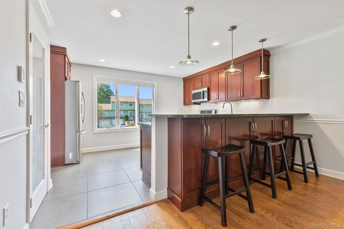 Interior, Kitchen, Pendant Lights, Recessed Lighting, Wood Texture Flooring