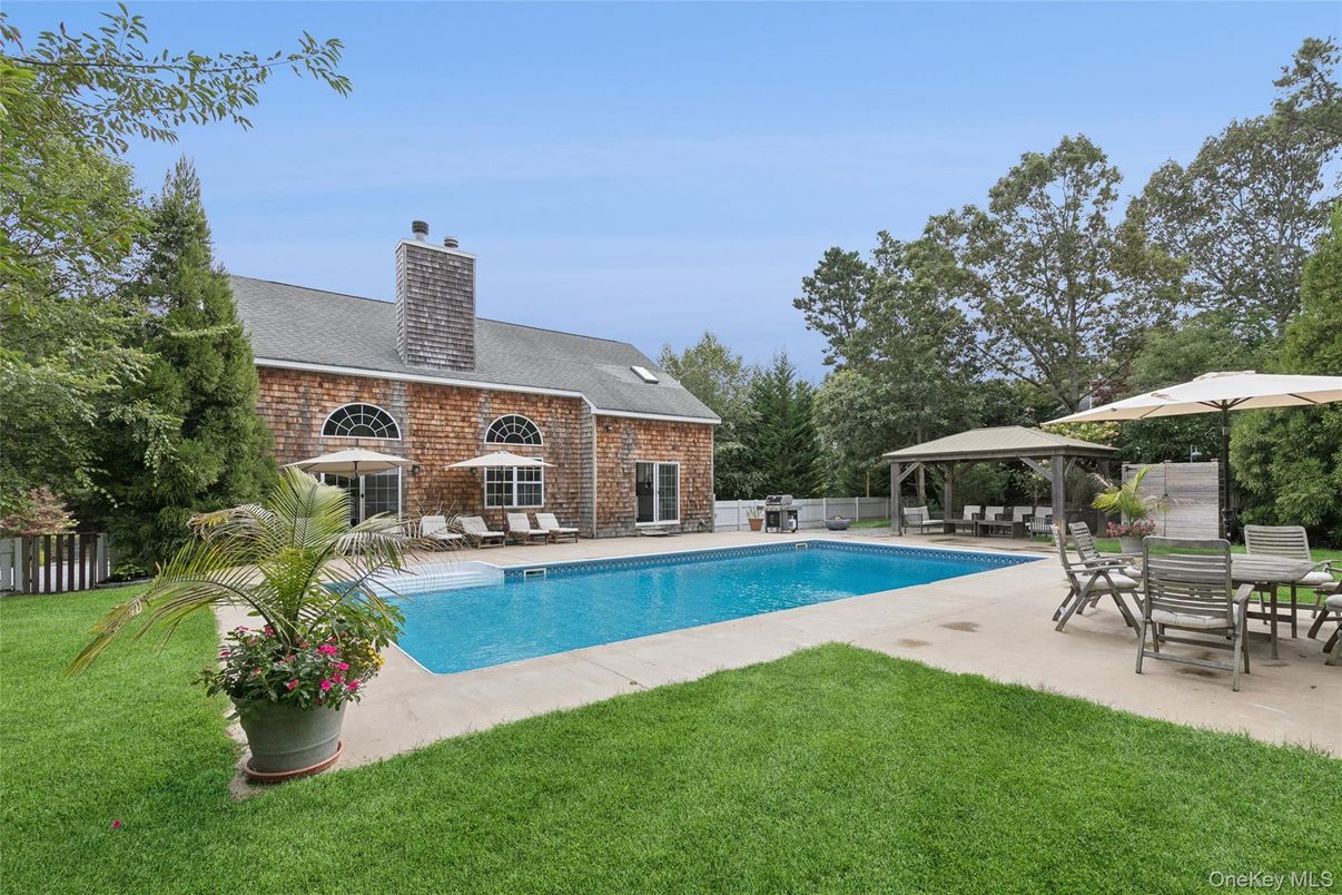 Backyard, Exterior, Pool