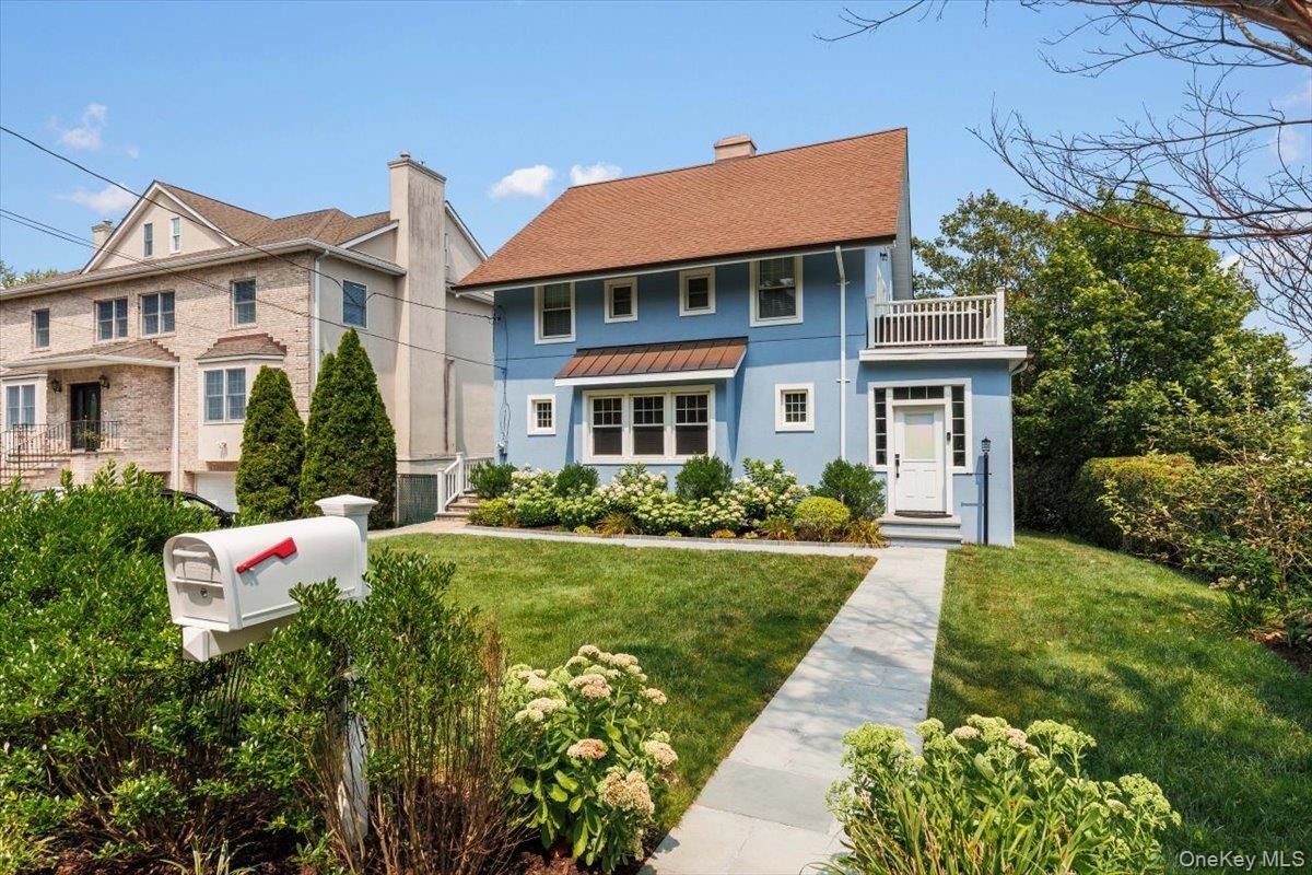 Backyard, Exterior, Facade, French Provincial