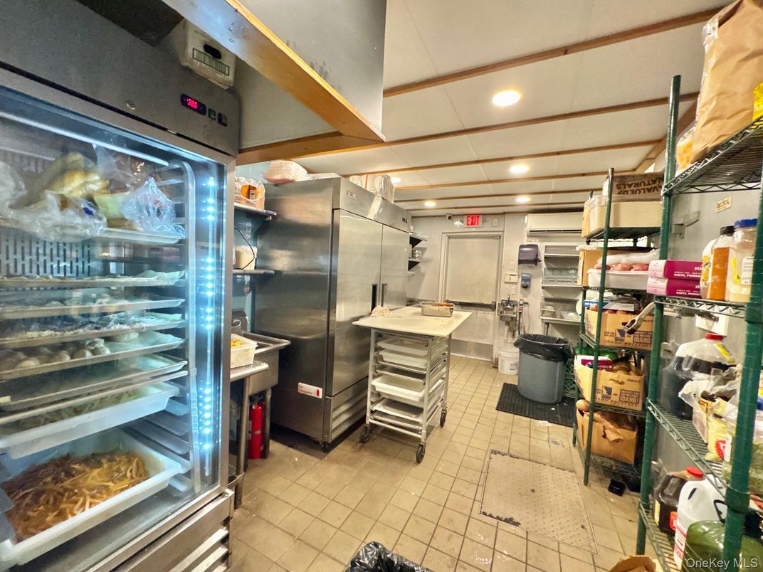 Interior, Recessed Lighting, Stainless Steel Appliances