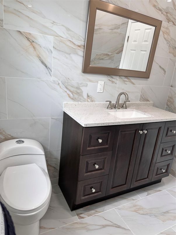 Bathroom, Interior, Marble, Marble Walls