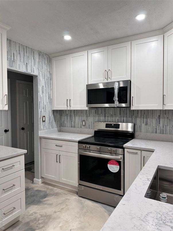 Interior, Kitchen, Marble, Recessed Lighting, Stainless Steel Appliances