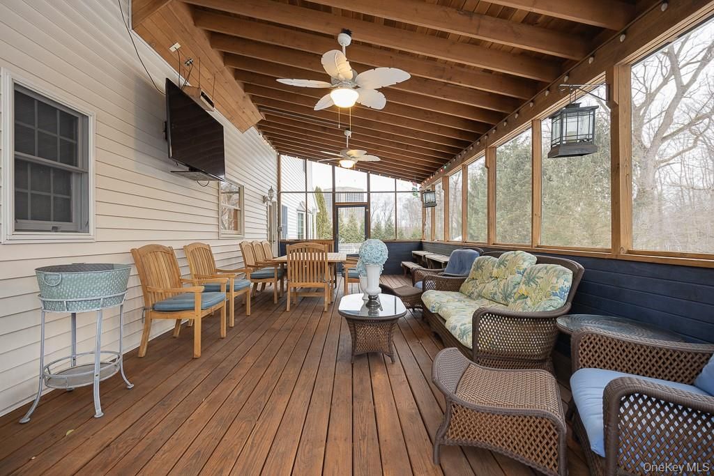 Interior, Living room, Sun Room, Wooden Beams, Wooden Ceilings, Wood Texture Flooring
