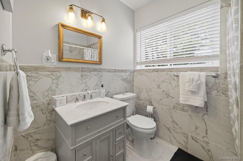 Bathroom, Interior, Marble Walls