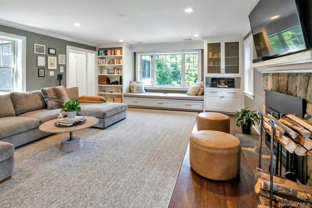 Fireplace, Interior, Living room, Recessed Lighting, Wood Texture Flooring