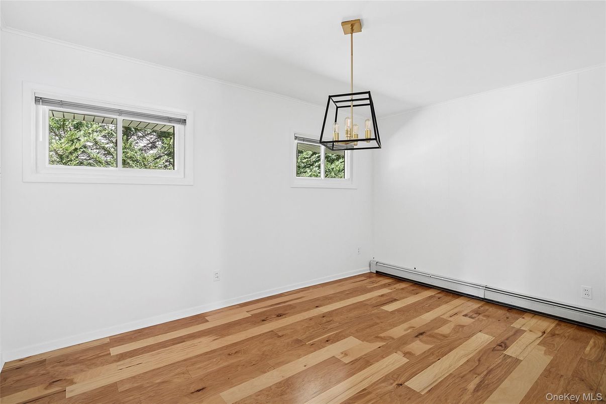 Empty room, Interior, Pendant Lights, Wood Texture Flooring