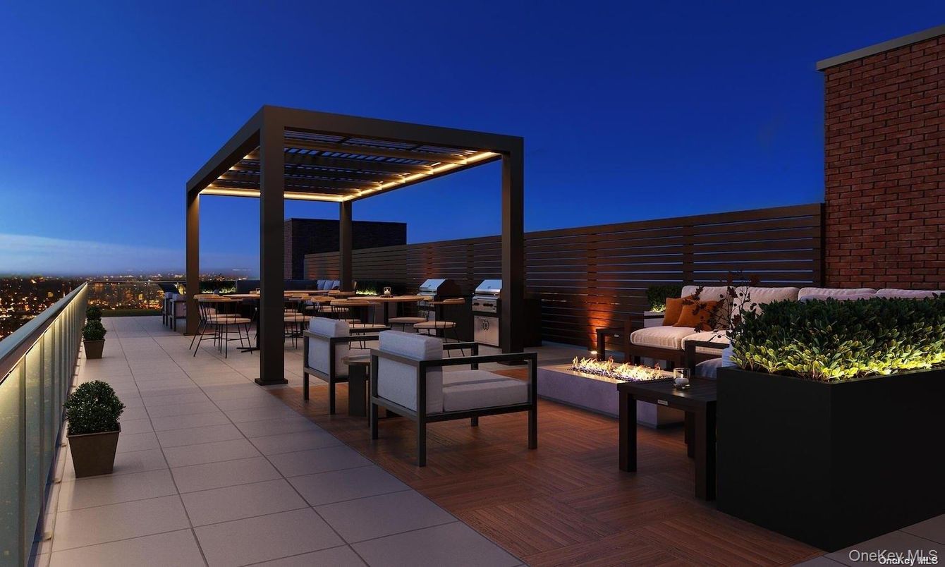 Exterior, Outdoor Kitchen