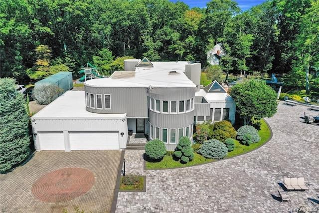 Exterior, Drone