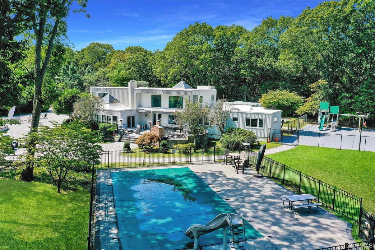 Backyard, Exterior, Pool