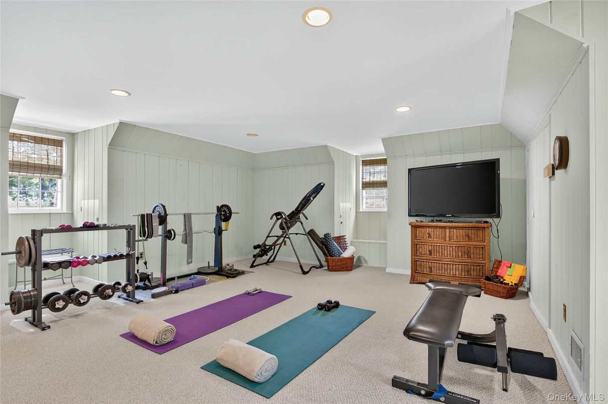Fitness Equipment, Interior, Recessed Lighting