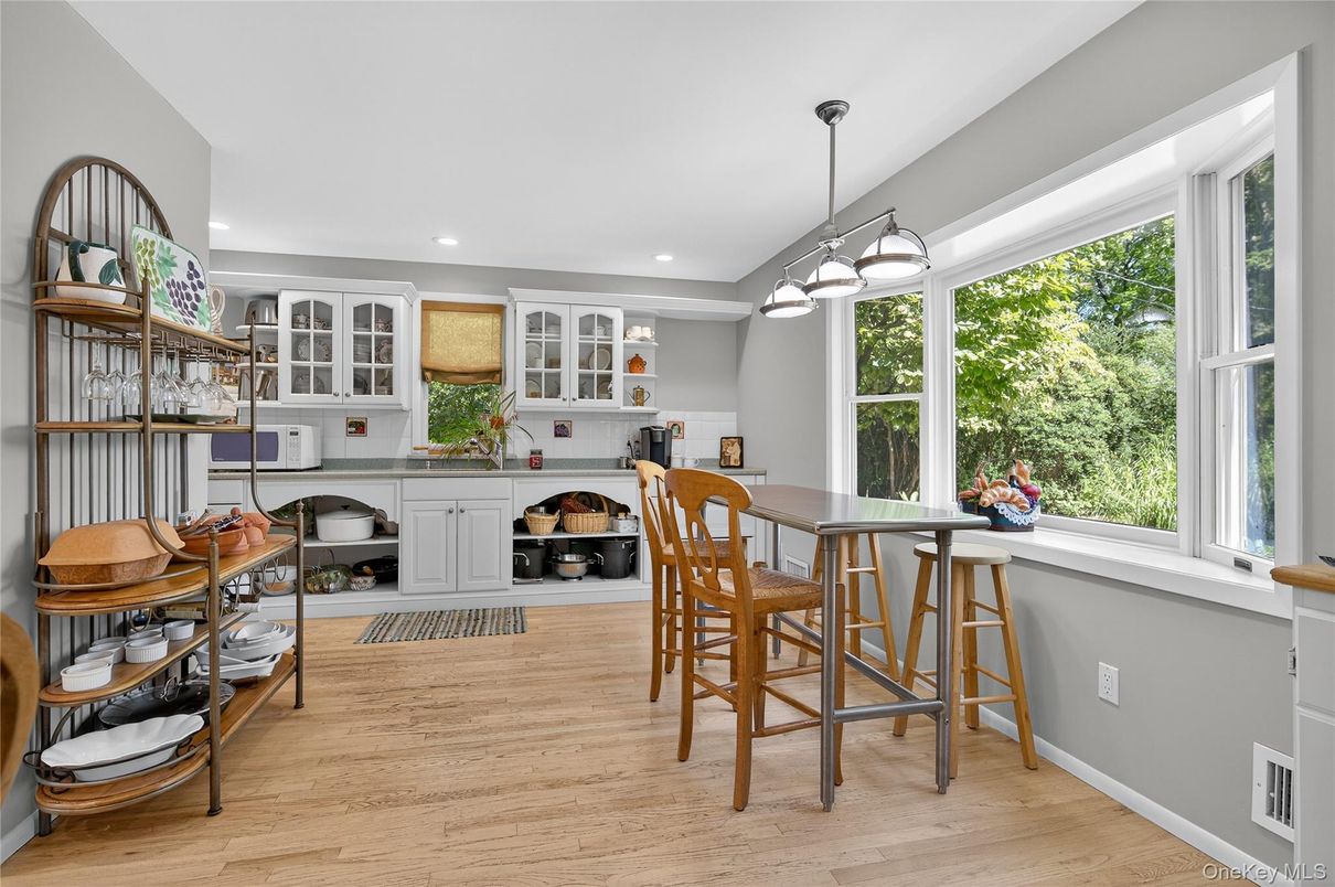 Dining room, Interior, Pendant Lights, Recessed Lighting, Wood Texture Flooring