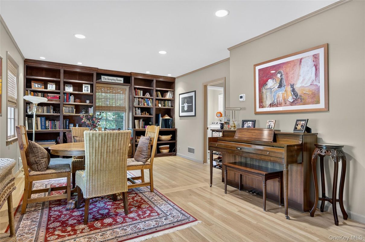 Dining room, Interior, Piano, Recessed Lighting, Wood Texture Flooring