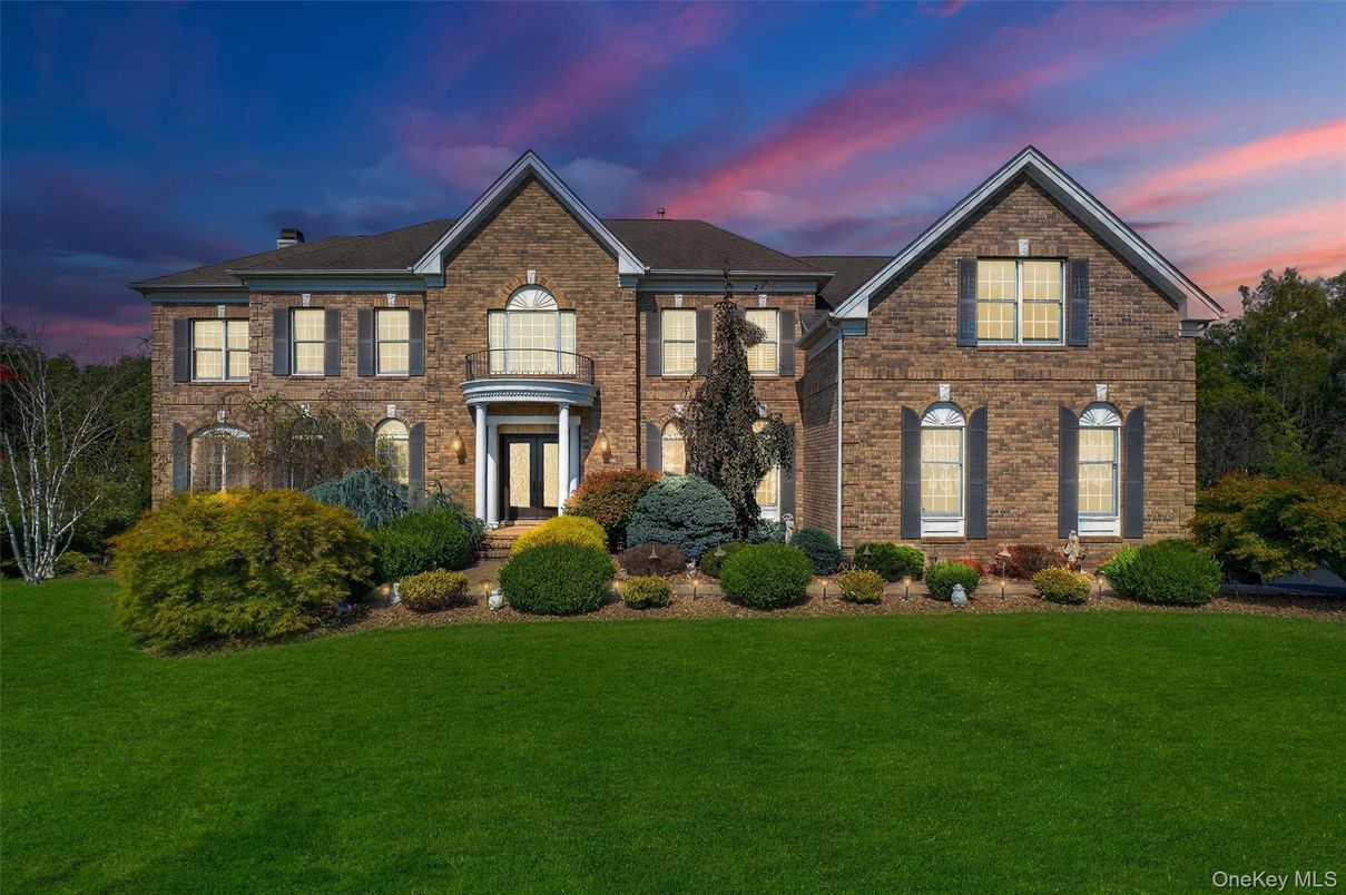 Exterior, Facade, Brick Facade, Brick Traditional