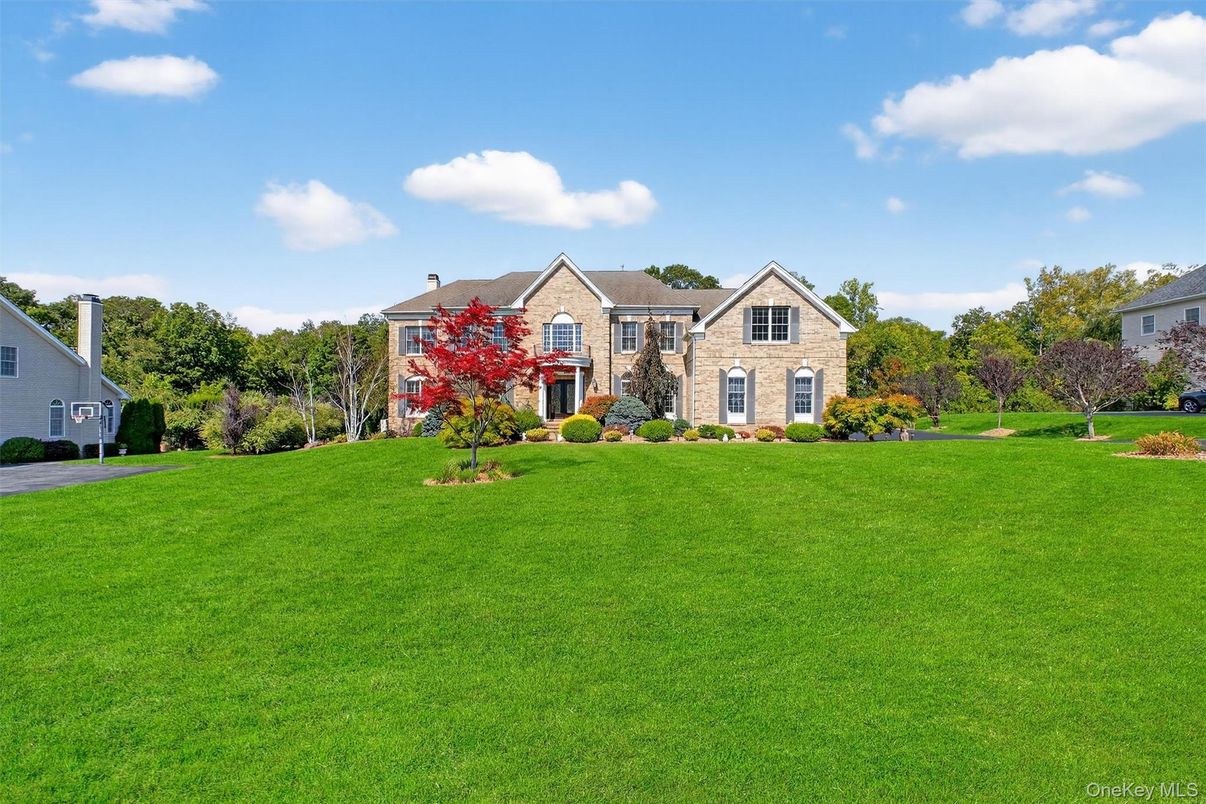 Backyard, Exterior, Facade, French Provincial