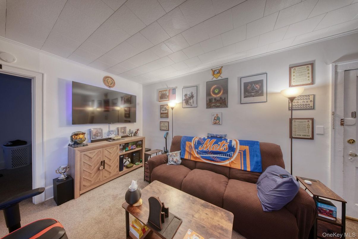 Interior, Living room
